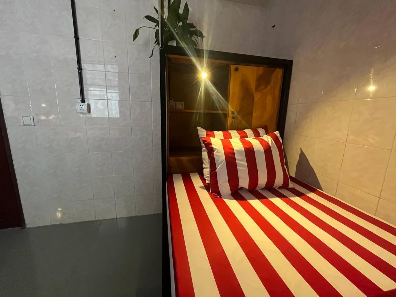 Por Chey Guesthouse باتامبانغ المظهر الخارجي الصورة