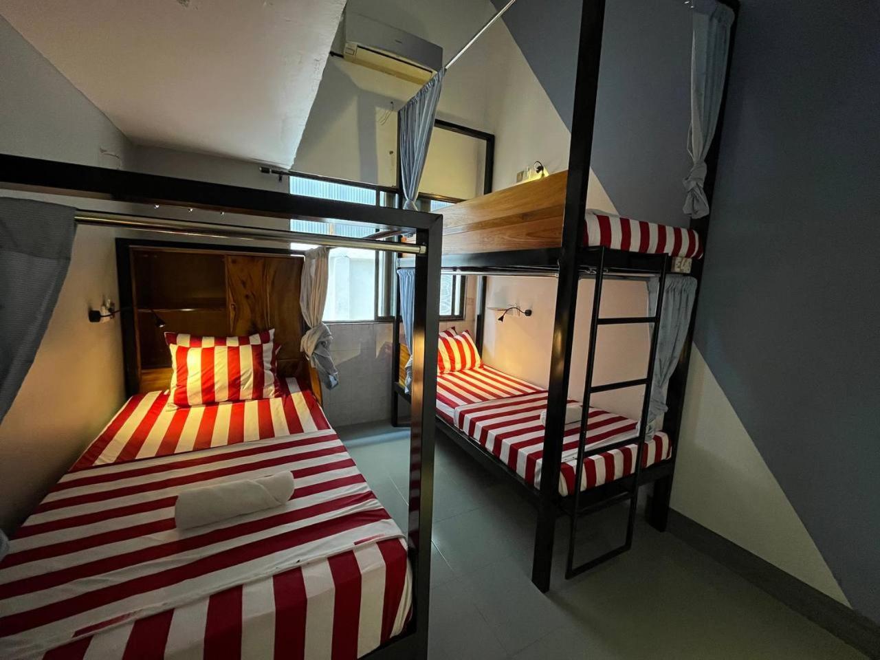 Por Chey Guesthouse باتامبانغ المظهر الخارجي الصورة
