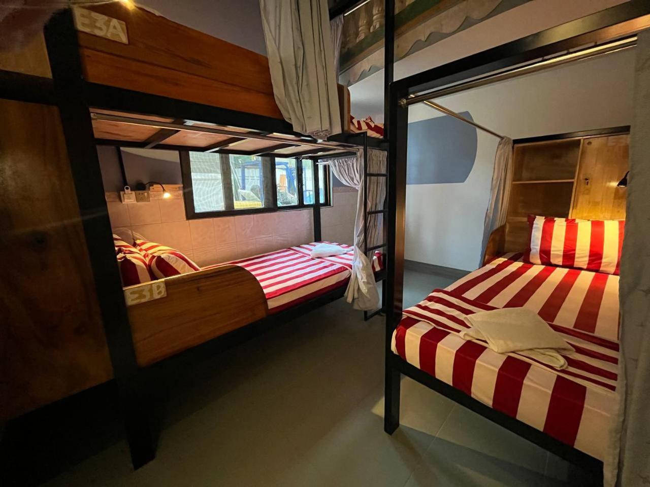 Por Chey Guesthouse باتامبانغ المظهر الخارجي الصورة