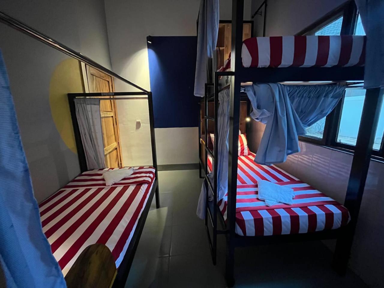Por Chey Guesthouse باتامبانغ المظهر الخارجي الصورة