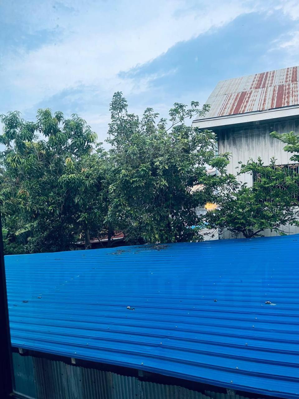 Por Chey Guesthouse باتامبانغ المظهر الخارجي الصورة