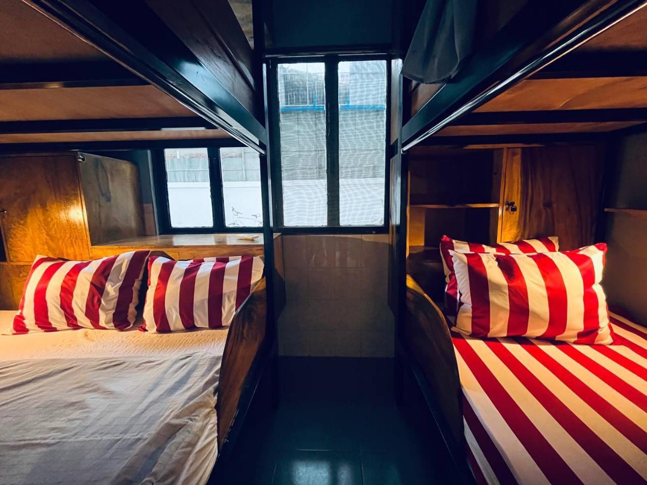 Por Chey Guesthouse باتامبانغ المظهر الخارجي الصورة