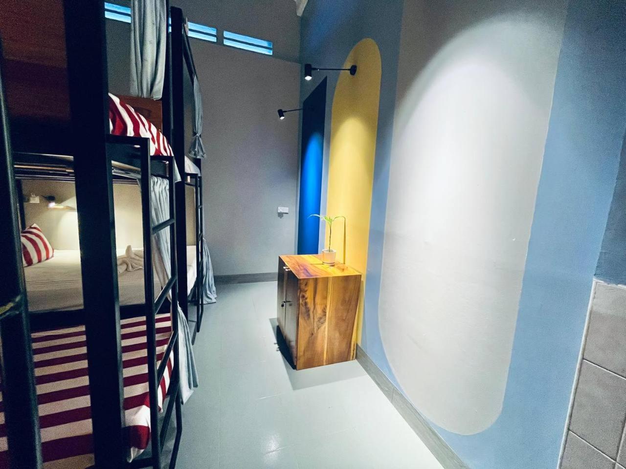 Por Chey Guesthouse باتامبانغ المظهر الخارجي الصورة