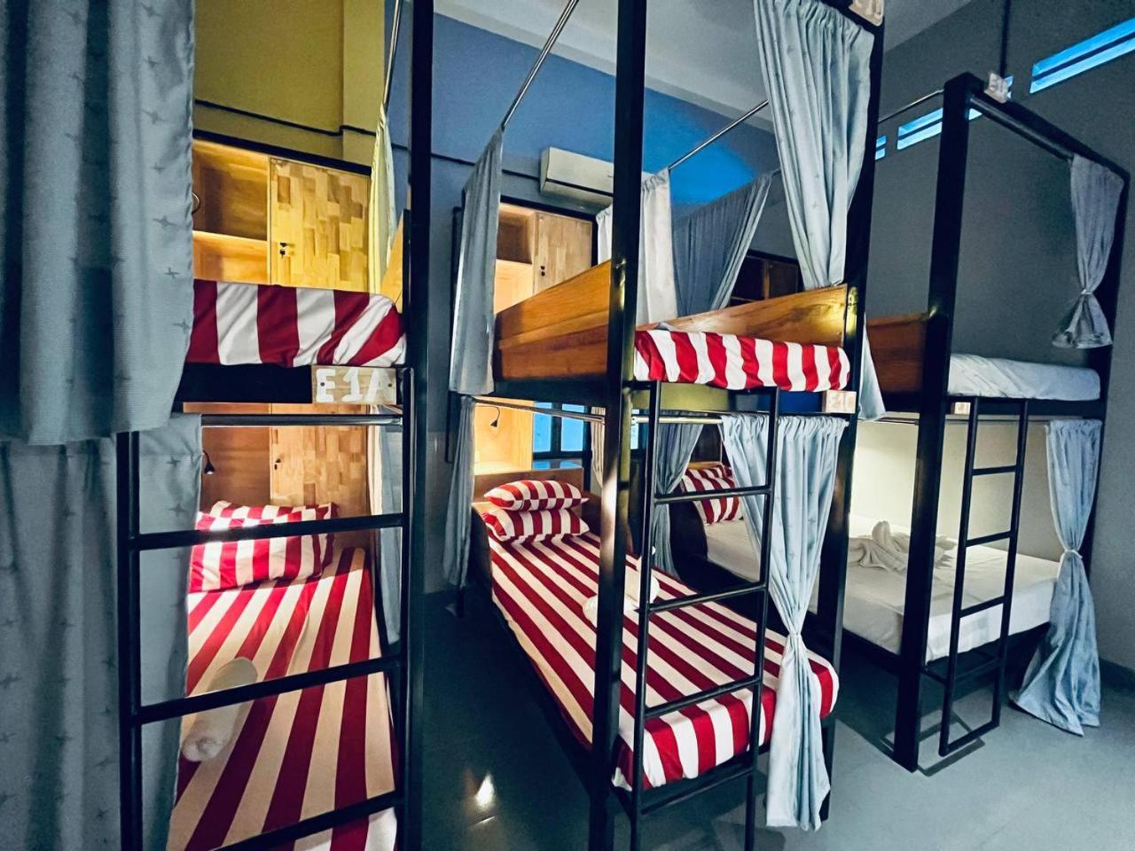 Por Chey Guesthouse باتامبانغ المظهر الخارجي الصورة