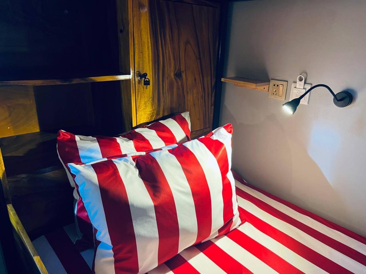 Por Chey Guesthouse باتامبانغ المظهر الخارجي الصورة